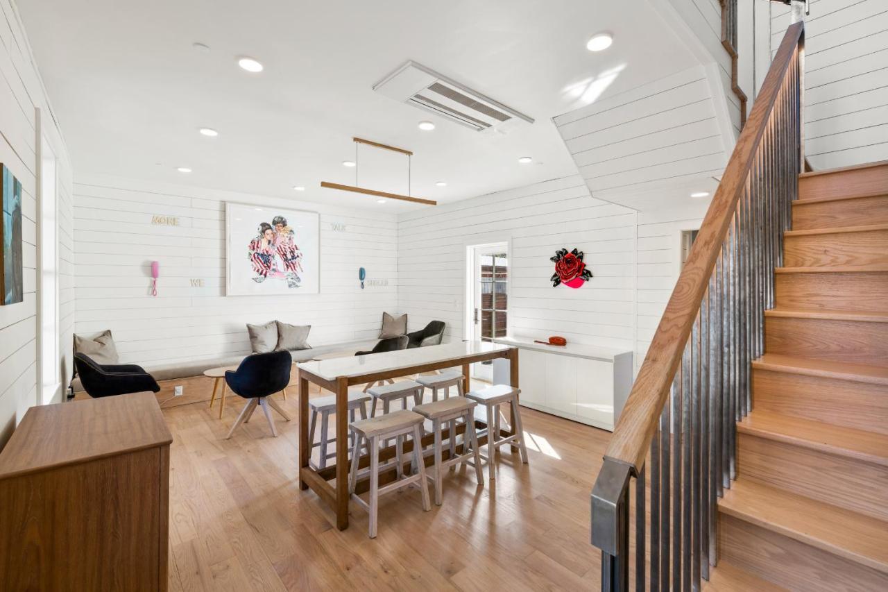 Boutique Room Steps From Downtown Mall Rose Jean Room 1 Charlottesville Exteriör bild