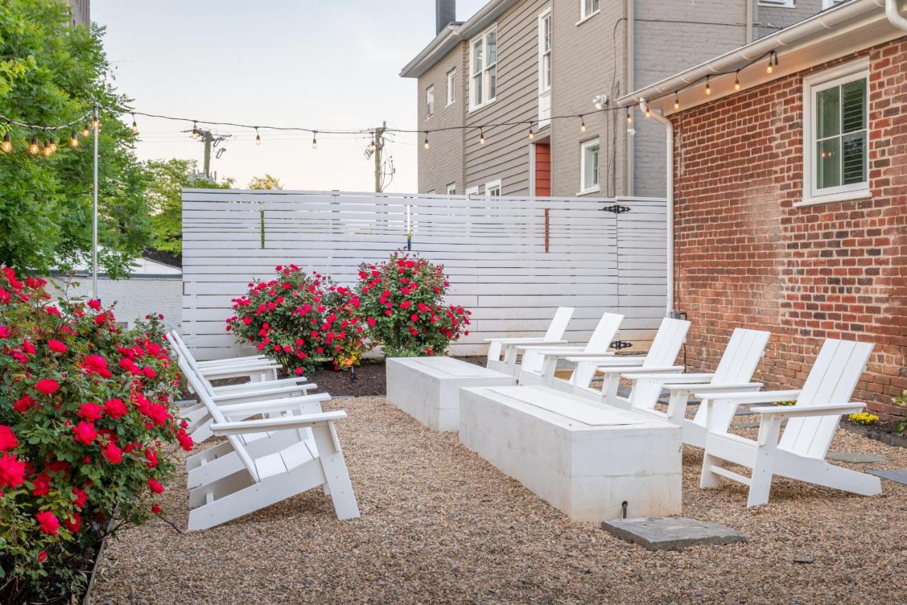 Boutique Room Steps From Downtown Mall Rose Jean Room 1 Charlottesville Exteriör bild