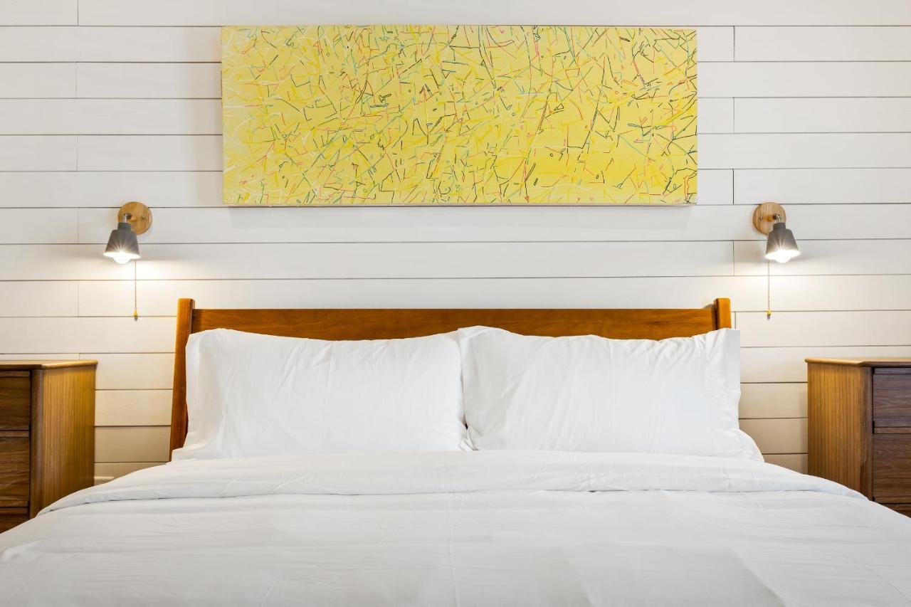 Boutique Room Steps From Downtown Mall Rose Jean Room 1 Charlottesville Exteriör bild
